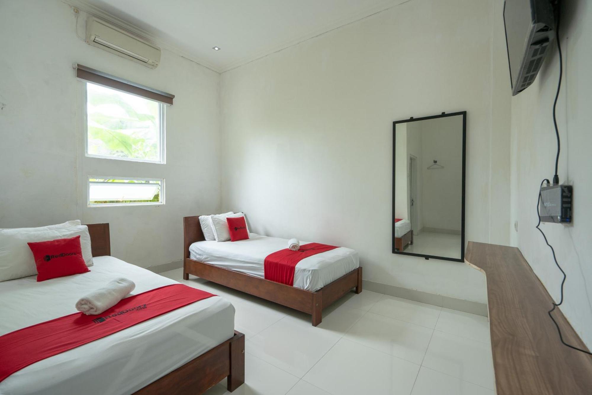 Reddoorz Near Ubud Village Sukawati Esterno foto